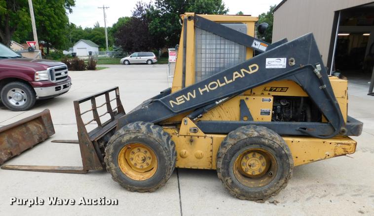 image for item DB9398 1994 New Holland L783 skid steer