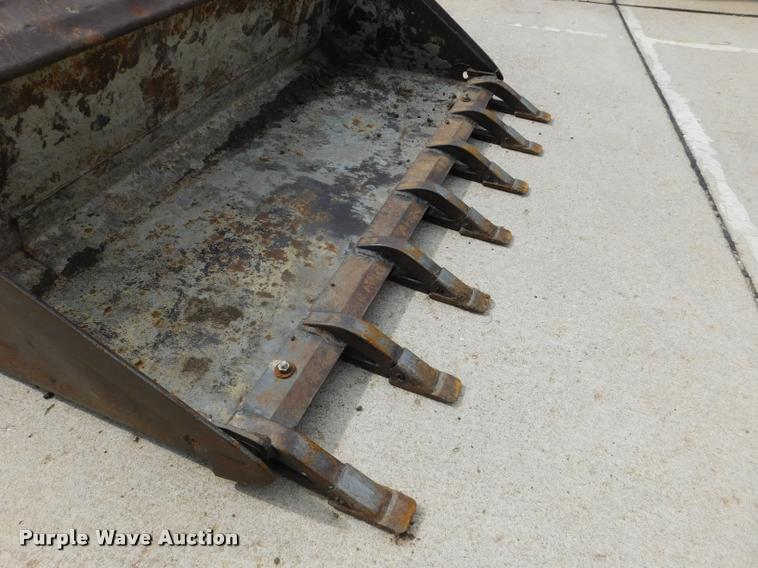 image for item DB9398 1994 New Holland L783 skid steer