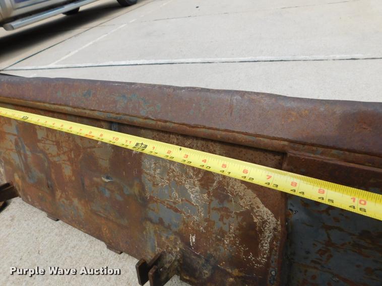 image for item DB9398 1994 New Holland L783 skid steer