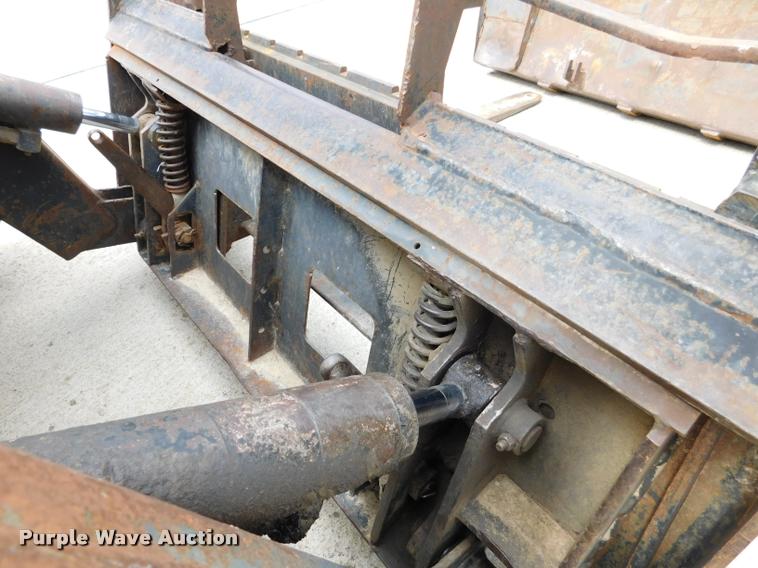 image for item DB9398 1994 New Holland L783 skid steer