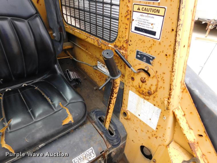 image for item DB9398 1994 New Holland L783 skid steer