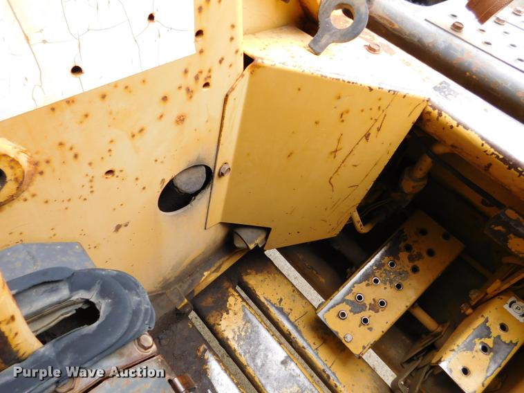 image for item DB9398 1994 New Holland L783 skid steer