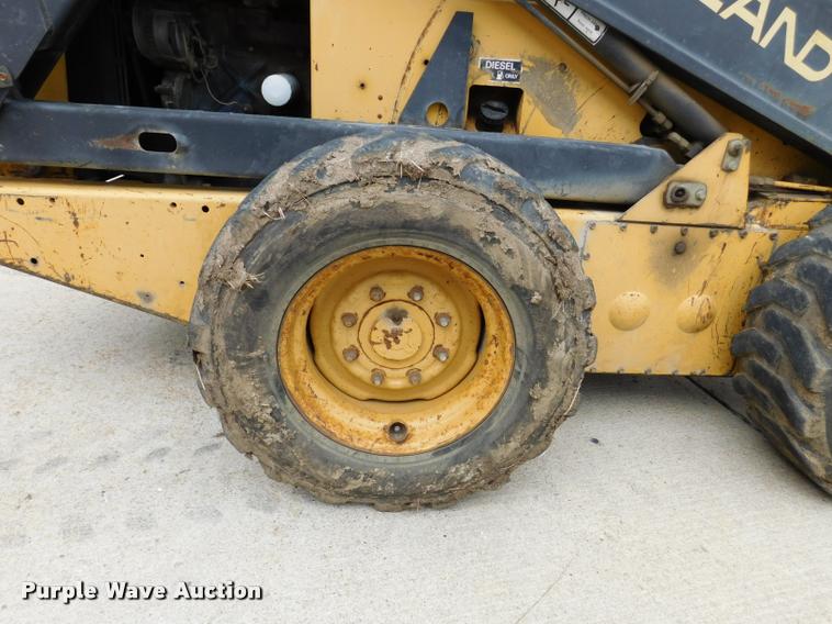 image for item DB9398 1994 New Holland L783 skid steer