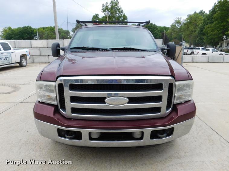 image for item DB9399 2006 Ford F250 Super Duty SuperCab pickup truck
