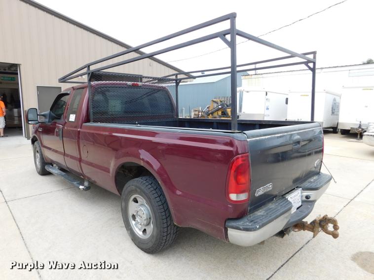 image for item DB9399 2006 Ford F250 Super Duty SuperCab pickup truck