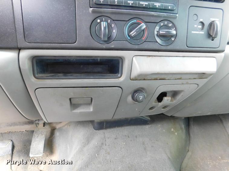 image for item DB9399 2006 Ford F250 Super Duty SuperCab pickup truck