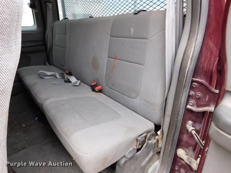 image for item DB9399 2006 Ford F250 Super Duty SuperCab pickup truck