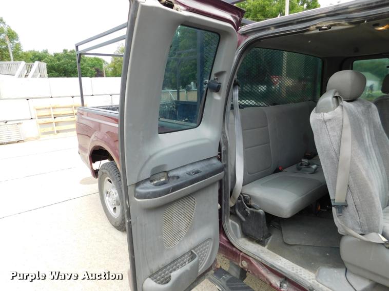 image for item DB9399 2006 Ford F250 Super Duty SuperCab pickup truck