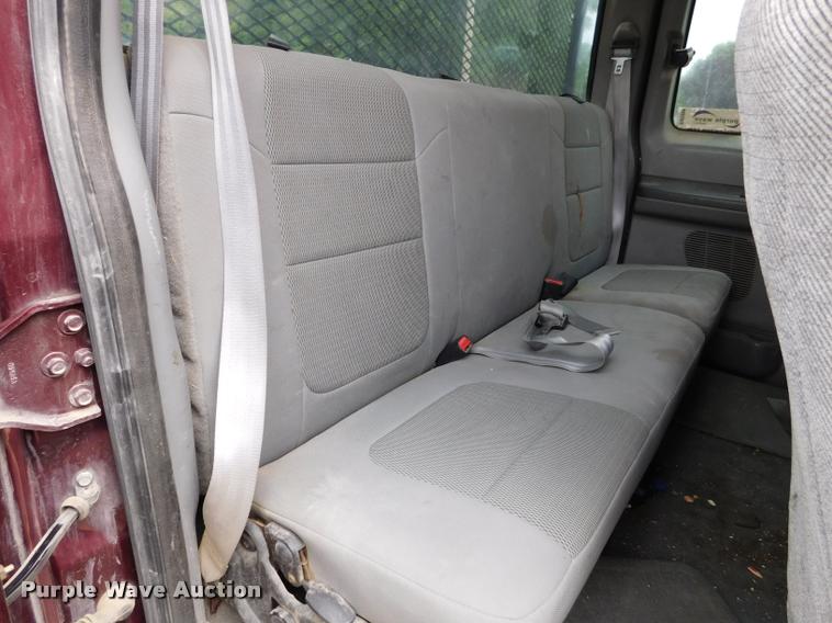 image for item DB9399 2006 Ford F250 Super Duty SuperCab pickup truck