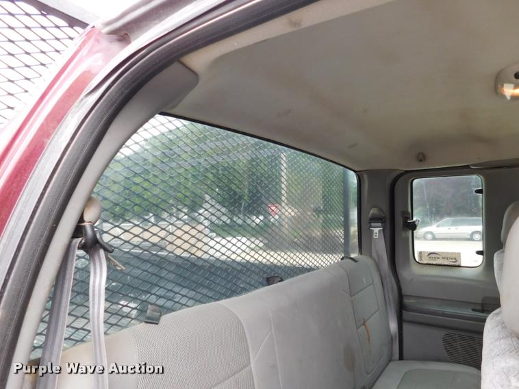 image for item DB9399 2006 Ford F250 Super Duty SuperCab pickup truck