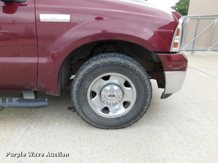 image for item DB9399 2006 Ford F250 Super Duty SuperCab pickup truck
