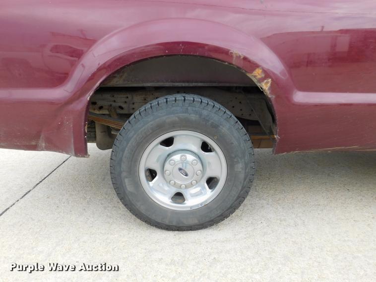 image for item DB9399 2006 Ford F250 Super Duty SuperCab pickup truck