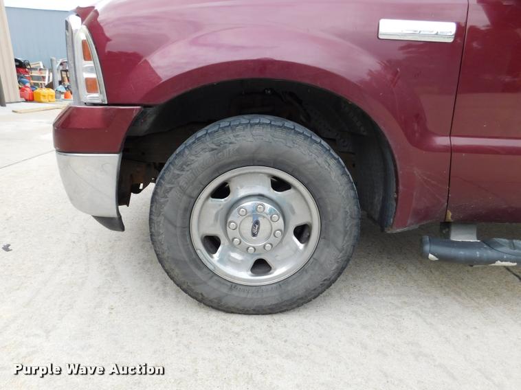 image for item DB9399 2006 Ford F250 Super Duty SuperCab pickup truck