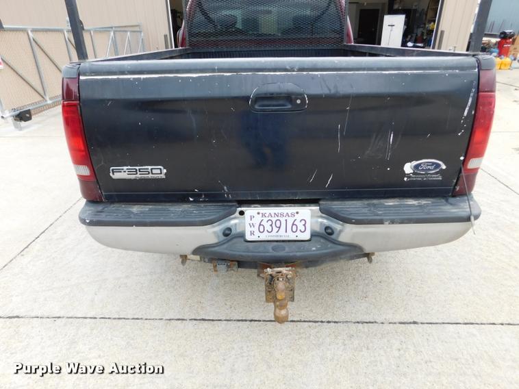 image for item DB9399 2006 Ford F250 Super Duty SuperCab pickup truck