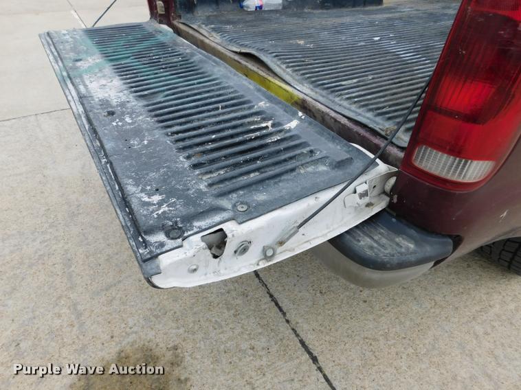 image for item DB9399 2006 Ford F250 Super Duty SuperCab pickup truck