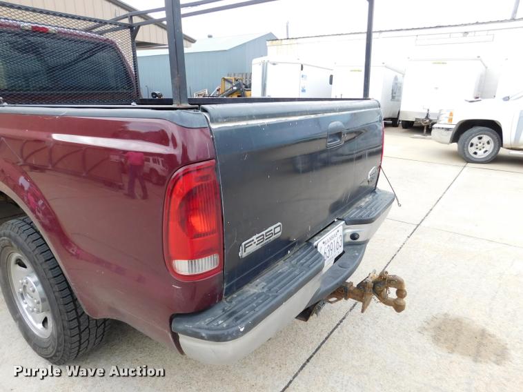 image for item DB9399 2006 Ford F250 Super Duty SuperCab pickup truck