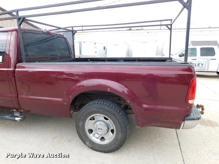 image for item DB9399 2006 Ford F250 Super Duty SuperCab pickup truck