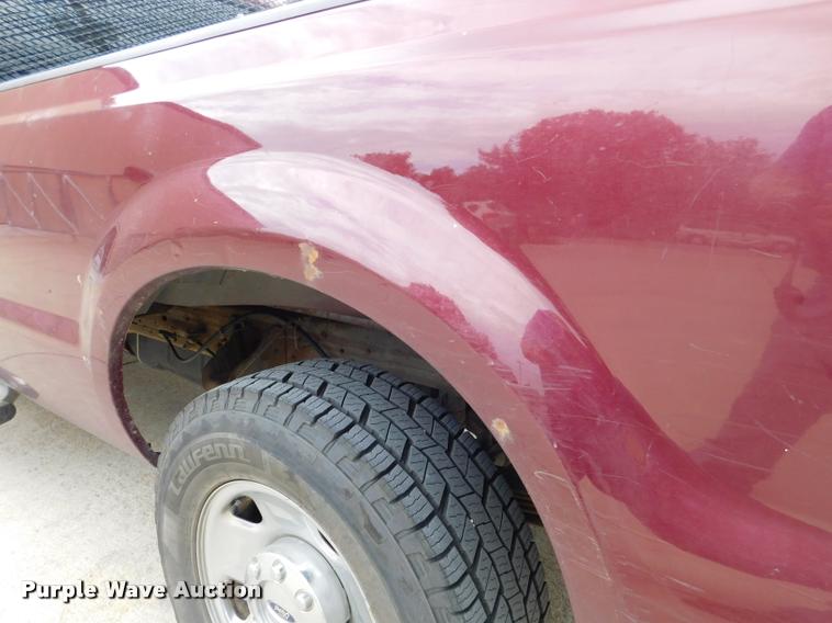 image for item DB9399 2006 Ford F250 Super Duty SuperCab pickup truck