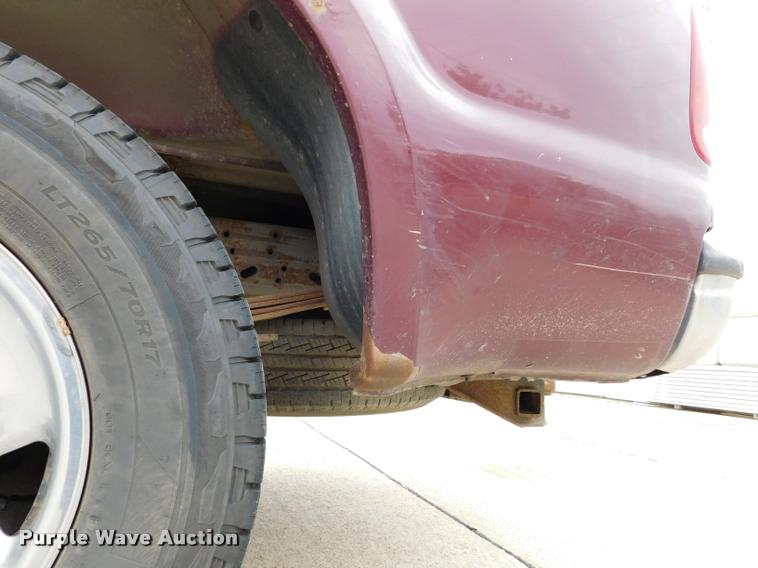 image for item DB9399 2006 Ford F250 Super Duty SuperCab pickup truck