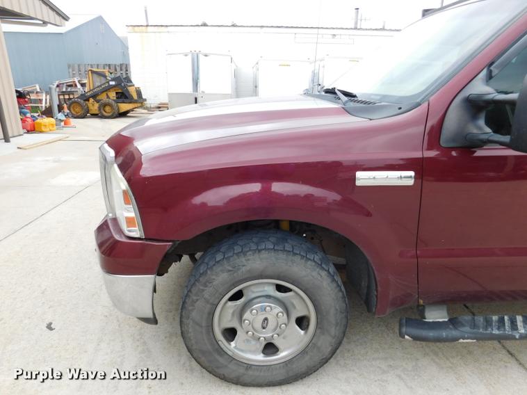 image for item DB9399 2006 Ford F250 Super Duty SuperCab pickup truck