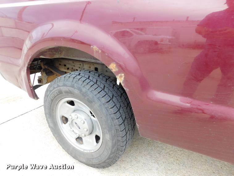 image for item DB9399 2006 Ford F250 Super Duty SuperCab pickup truck