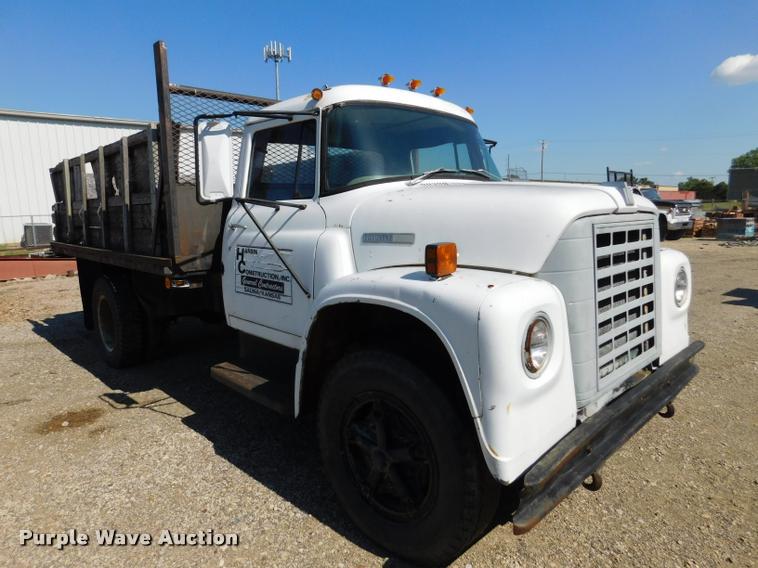 image for item DB9402 1979 International Loadstar grain truck