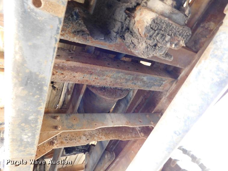 image for item DB9402 1979 International Loadstar grain truck