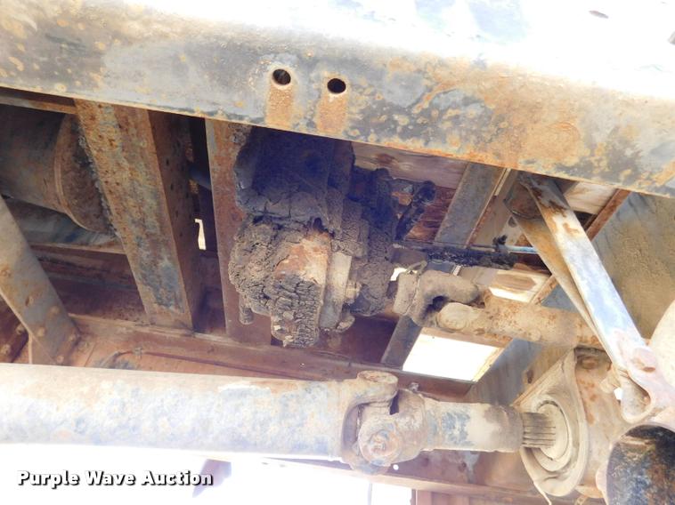 image for item DB9402 1979 International Loadstar grain truck