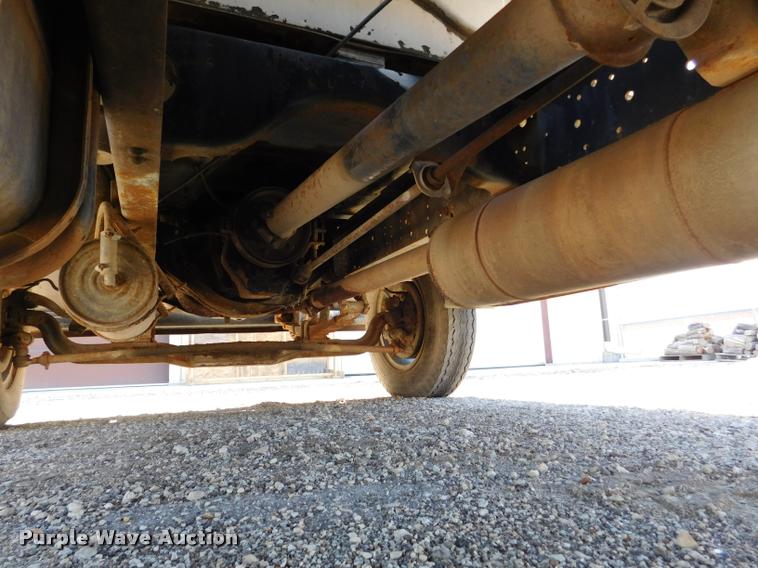 image for item DB9402 1979 International Loadstar grain truck