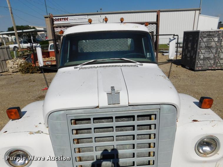 image for item DB9402 1979 International Loadstar grain truck