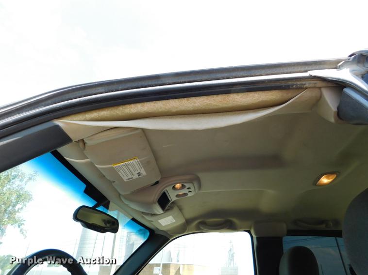 image for item DB9412 2004 Chevrolet Silverado 1500 Z71 Ext. Cab pickup truck