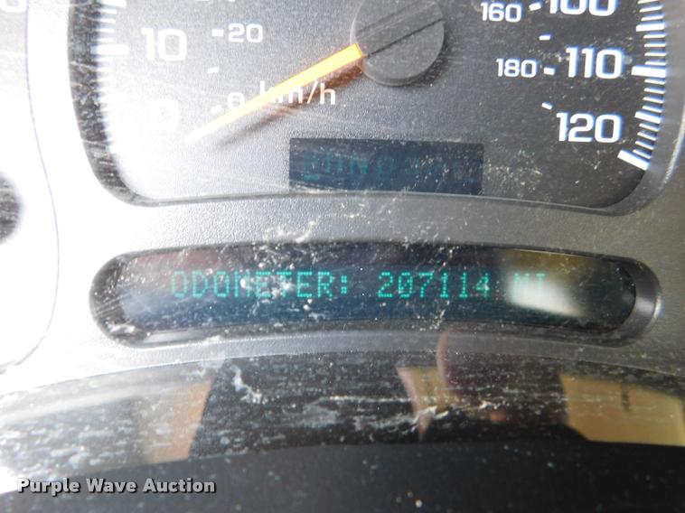 image for item DB9412 2004 Chevrolet Silverado 1500 Z71 Ext. Cab pickup truck