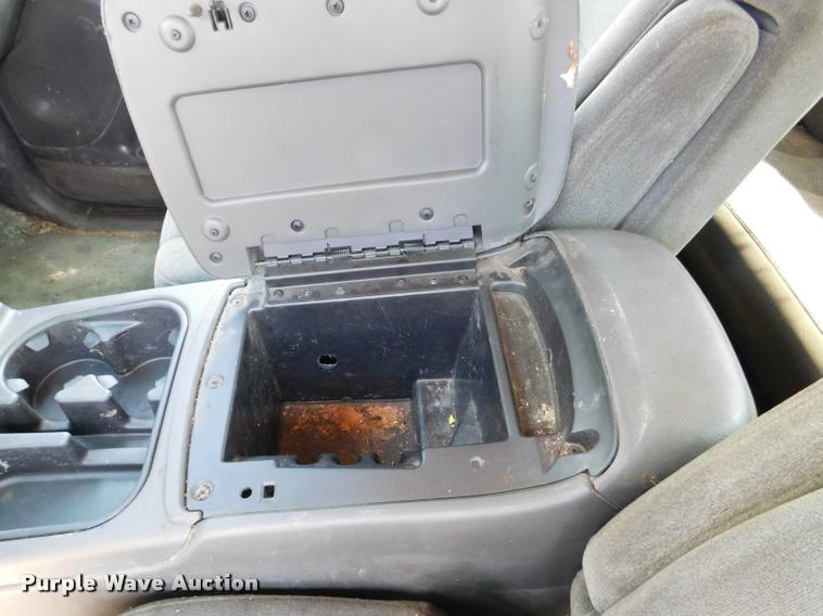 image for item DB9412 2004 Chevrolet Silverado 1500 Z71 Ext. Cab pickup truck