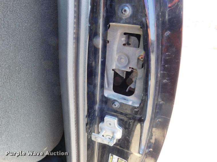 image for item DB9412 2004 Chevrolet Silverado 1500 Z71 Ext. Cab pickup truck