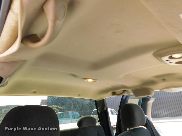 image for item DB9412 2004 Chevrolet Silverado 1500 Z71 Ext. Cab pickup truck