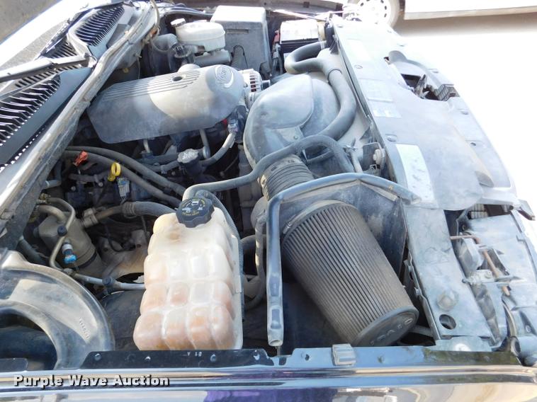 image for item DB9412 2004 Chevrolet Silverado 1500 Z71 Ext. Cab pickup truck