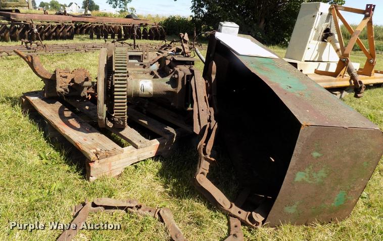 image for item DC4964 Badger barn cleaner