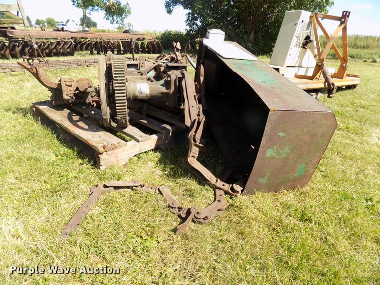 image for item DC4964 Badger barn cleaner