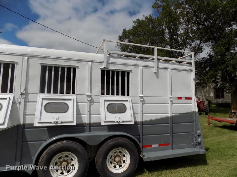 image for item DC4966 1991 WW livestock trailer