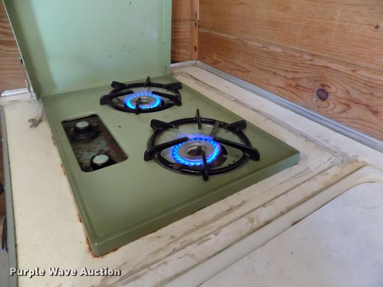 image for item DC4966 1991 WW livestock trailer