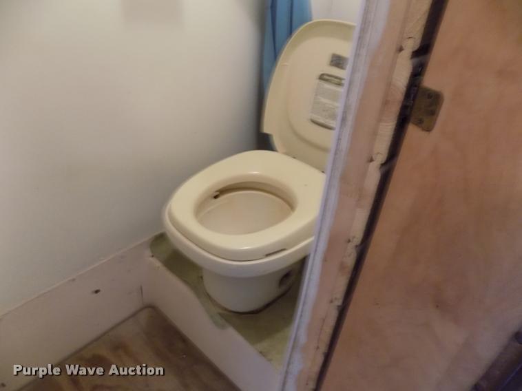 image for item DC4966 1991 WW livestock trailer