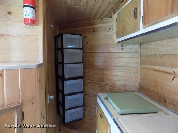 image for item DC4966 1991 WW livestock trailer