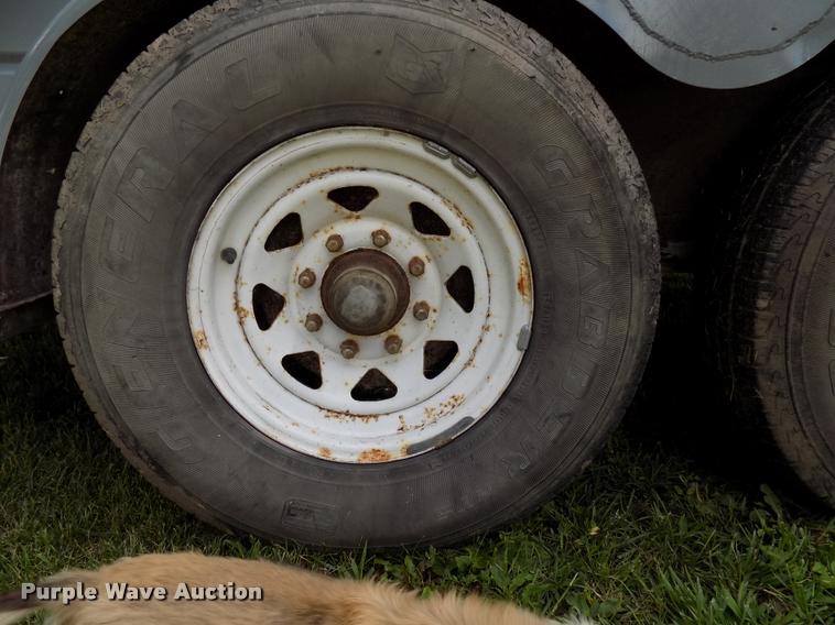 image for item DC4966 1991 WW livestock trailer