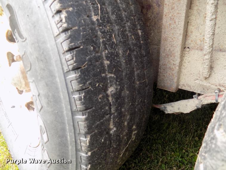 image for item DC4966 1991 WW livestock trailer