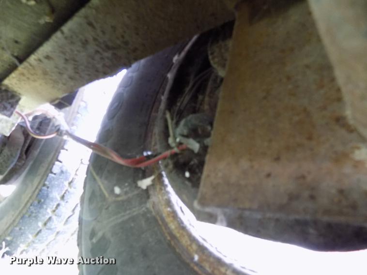 image for item DC4966 1991 WW livestock trailer