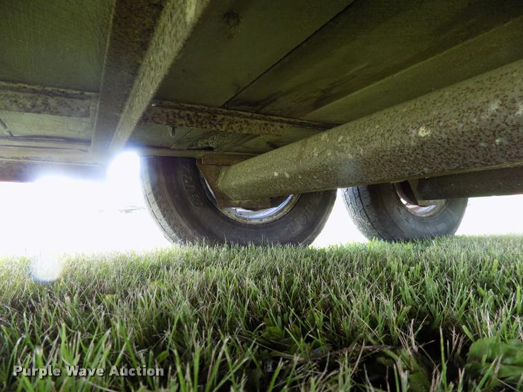 image for item DC4966 1991 WW livestock trailer