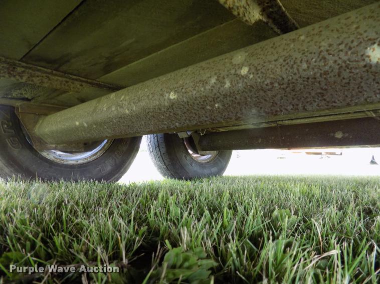 image for item DC4966 1991 WW livestock trailer