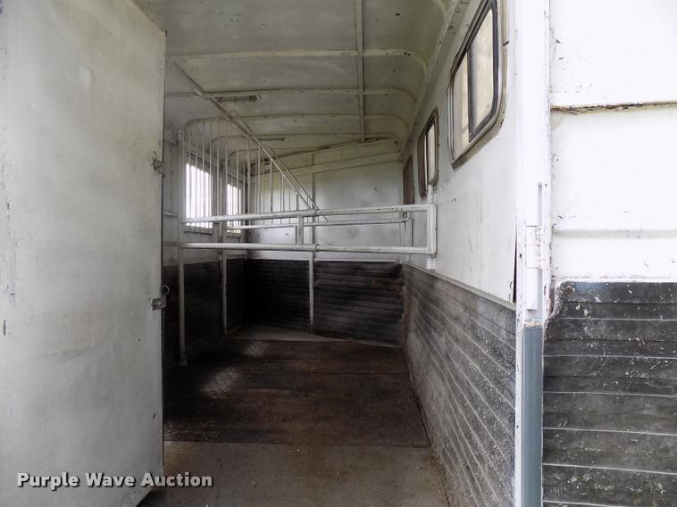 image for item DC4966 1991 WW livestock trailer