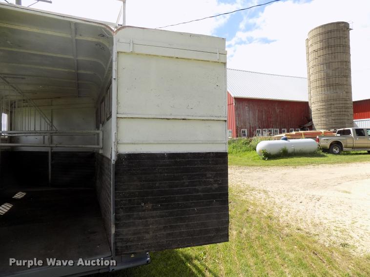 image for item DC4966 1991 WW livestock trailer