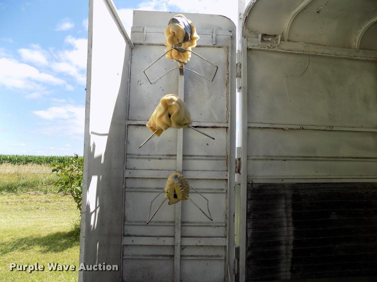 image for item DC4966 1991 WW livestock trailer